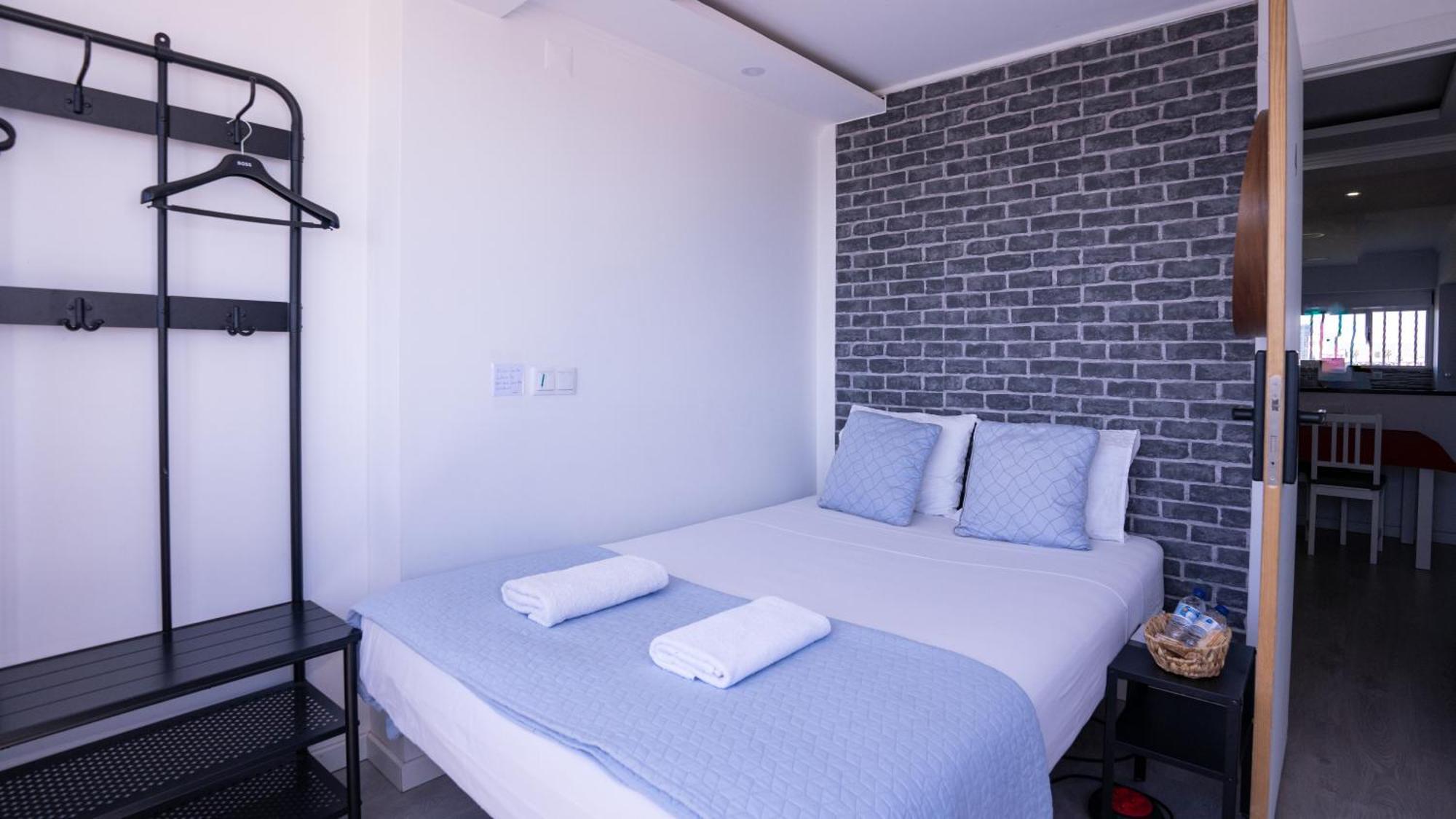 Airport Room Lisboa Εξωτερικό φωτογραφία