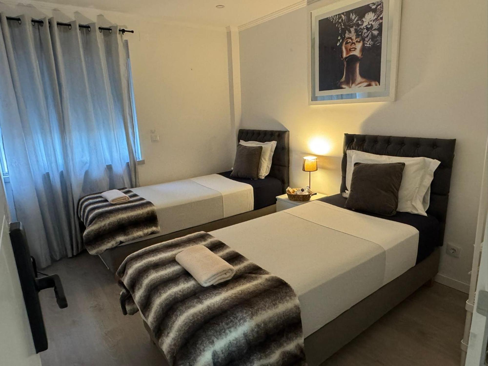 Airport Room Lisboa Εξωτερικό φωτογραφία
